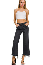 Load image into Gallery viewer, High-Rise Black Crop Jeans