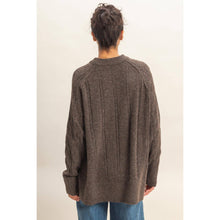 Load image into Gallery viewer, Crew Neck Cable Knit Sweater