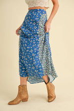 Load image into Gallery viewer, Floral Skirt