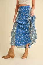 Load image into Gallery viewer, Floral Skirt