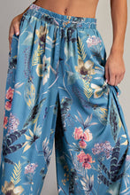 Load image into Gallery viewer, Tropical Lace Trim Pants