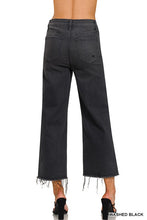 Load image into Gallery viewer, High-Rise Black Crop Jeans