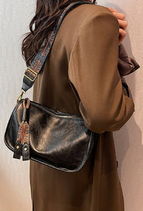 Shoulder Bag With Pattern Strap