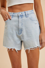 Load image into Gallery viewer, Light Wash Stretch Denim Shorts