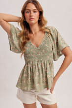 Load image into Gallery viewer, Floral Peplum Top