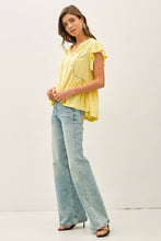Load image into Gallery viewer, Tie Front Ruffle Sleeve Top