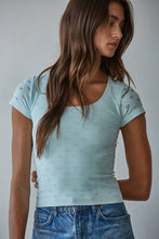Load image into Gallery viewer, Seamless Eyelet  Short Sleeve Top