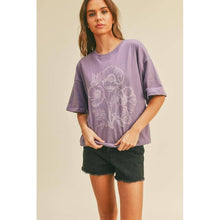 Load image into Gallery viewer, Flower Embroidery Graphic T-shirt