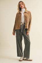Load image into Gallery viewer, Oversized Corduroy Jacket