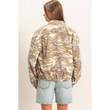 Load image into Gallery viewer, Camouflage Zip-Up Jacket