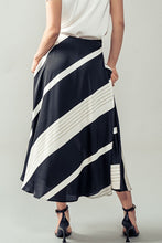 Load image into Gallery viewer, Striped Midi Skirt