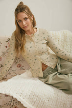 Load image into Gallery viewer, Floral Waffle Knit Top