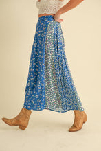 Load image into Gallery viewer, Floral Skirt