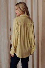 Load image into Gallery viewer, Super Soft Button Up