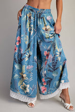 Load image into Gallery viewer, Tropical Lace Trim Pants