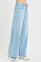 Load image into Gallery viewer, Light Slouchy Wide Leg Jeans by Risen