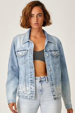 Load image into Gallery viewer, Relaxed Fit Denim Jacket