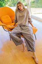 Load image into Gallery viewer, Wide Leg Striped Pants