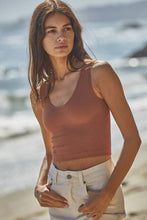 Load image into Gallery viewer, Seamless ribbed top, summer styles