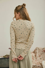 Load image into Gallery viewer, Floral Waffle Knit Top
