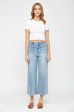 Load image into Gallery viewer, Cropped Wide Leg Jeans