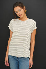Load image into Gallery viewer, Linen Stripped Shirt