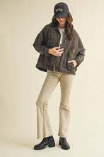 Load image into Gallery viewer, Vintage Wash Denim Jacket