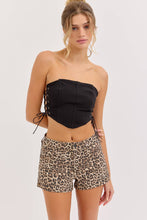 Load image into Gallery viewer, Leopard Mid Rise Shorts