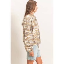 Load image into Gallery viewer, Camouflage Zip-Up Jacket