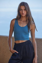 Load image into Gallery viewer, Seamless Reversible  U-V Neck Crop Tank